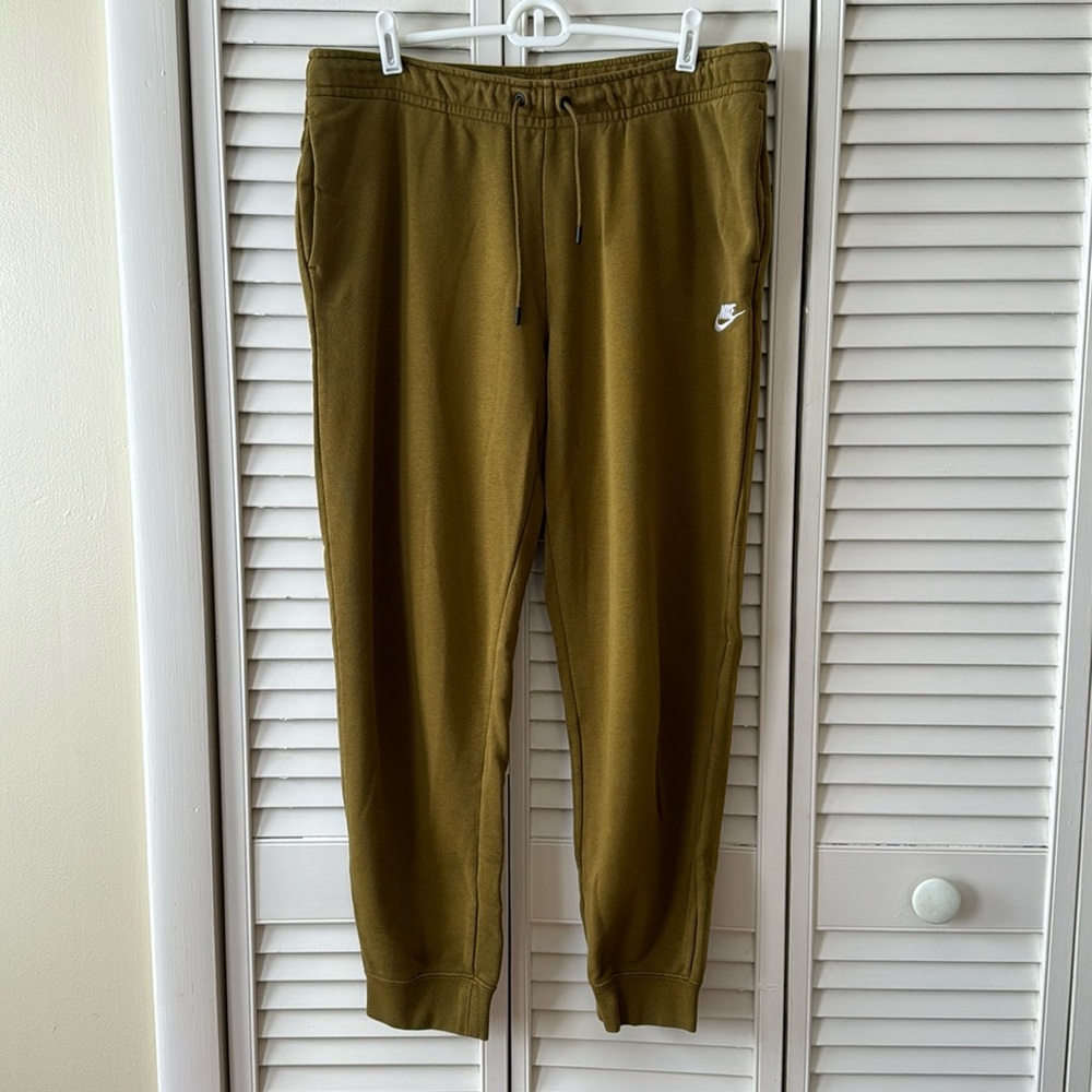 Nike Women’s Joggers